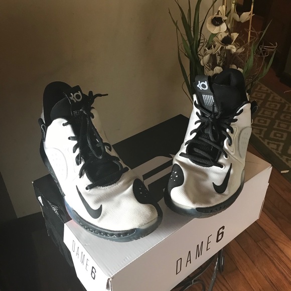 Nike KD’s y’all my son’s, These he wore 1/2 a yr. - Picture 2 of 6